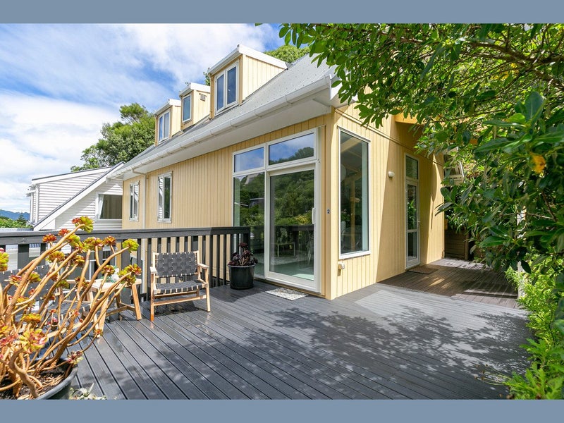 2/39 Onslow Road, Khandallah, Wellington - Carousel 1