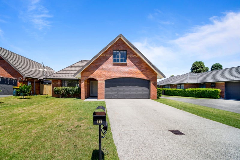 17 Old Park Place, Takanini - Carousel 1