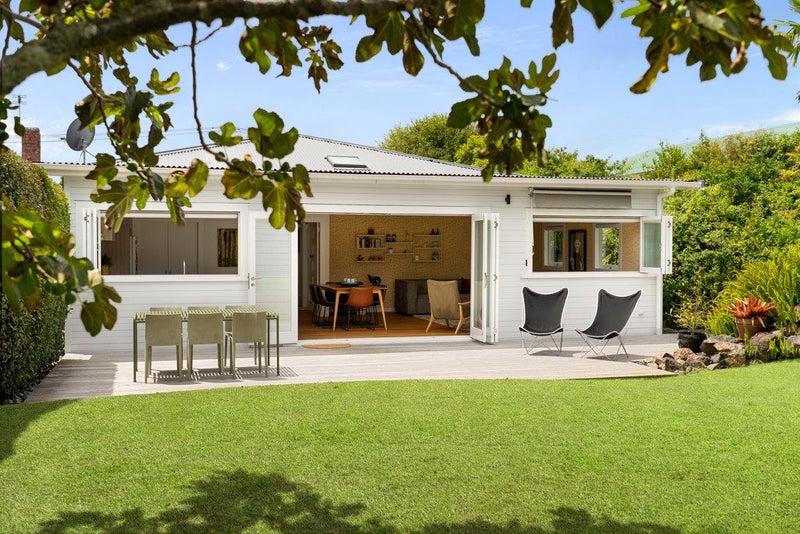 23 Queens Avenue, Mount Eden, Auckland - Carousel 2