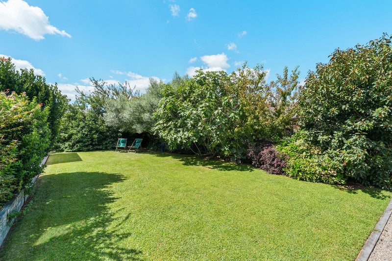 13 Lilac Close, Cambridge, Cambridge - Carousel 2