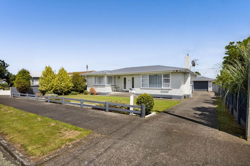 13 Hunter Street, Hawera - Carousel 27