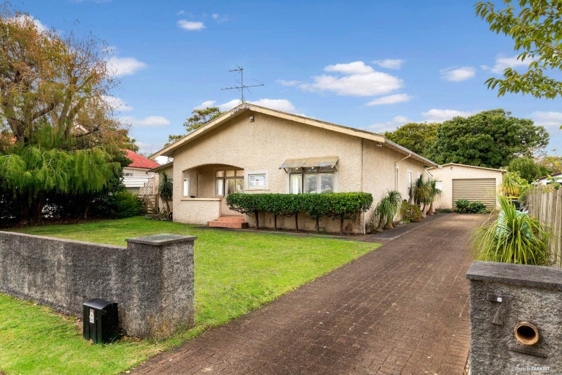 7 View Road, Waiuku, Franklin, Auckland - Carousel 1