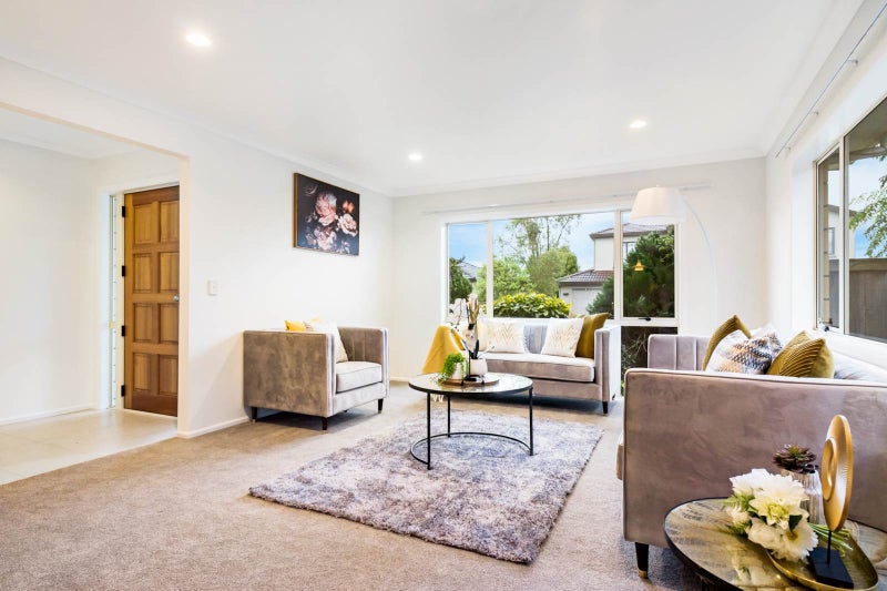 4 Duntrune Road, Flat Bush, Auckland - Carousel 2