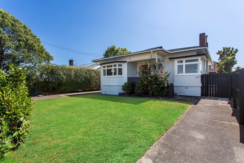 1575 Great North Road, Waterview, Auckland - Carousel 1