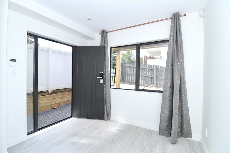 23 Camp Road, Mount Wellington, Auckland City, Auckland - Carousel 2