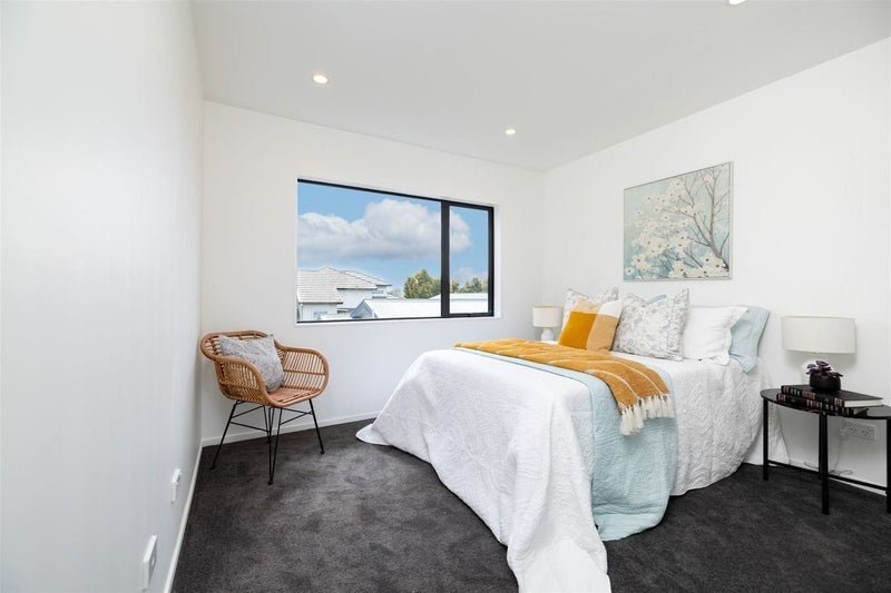 8/143 Portage Road, New Lynn, Auckland - Carousel 2