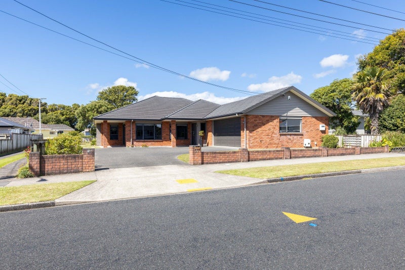 59 Lismore Street, Merrilands, New Plymouth - Carousel 30