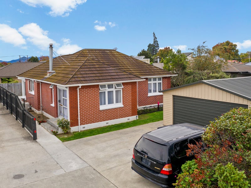 6 Carr Street, Blenheim - Carousel 1