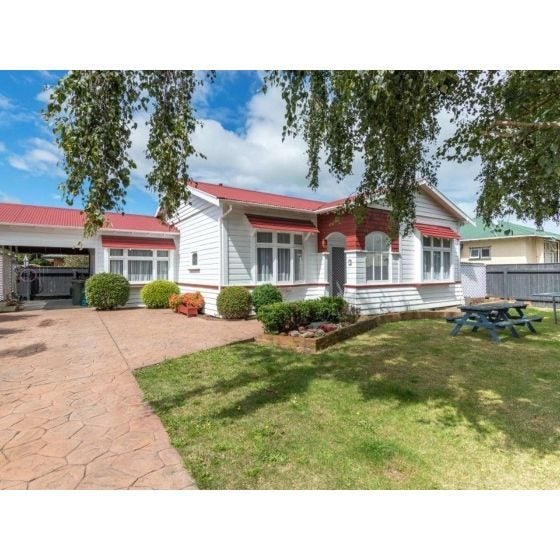 70 Chelwood Street, Takaro, Palmerston North - Carousel 1