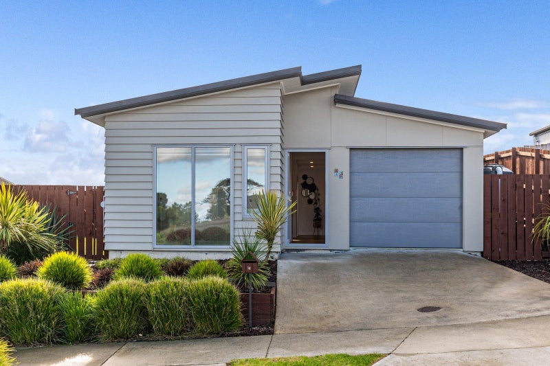 14 Waikohi AVE, Glenbrook - Carousel 1