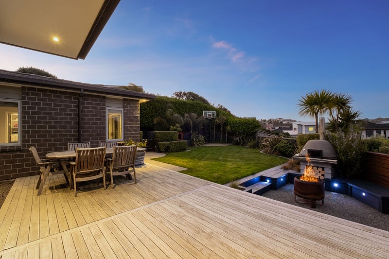 17 Dusky Crescent, Aotea, Porirua - Carousel 2