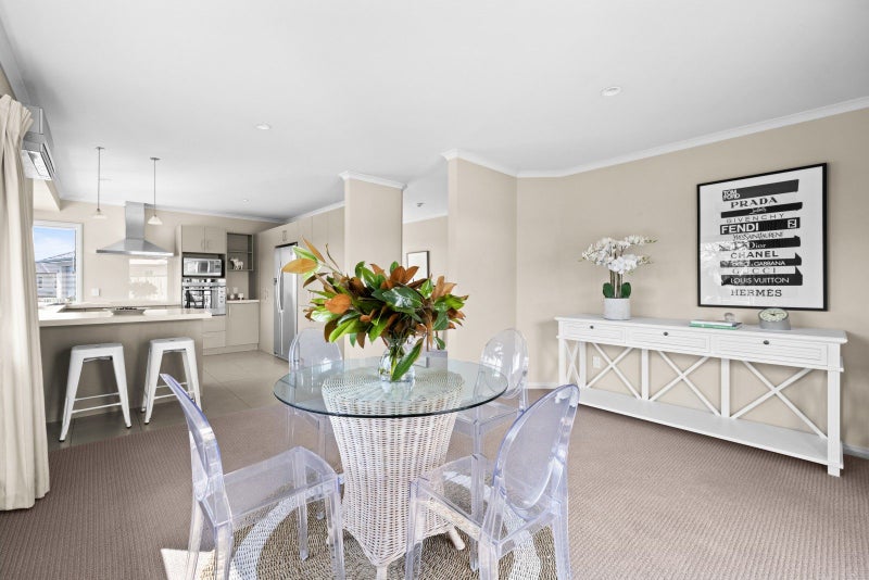 12 Merlot Drive, Greenmeadows, Napier - Carousel 1