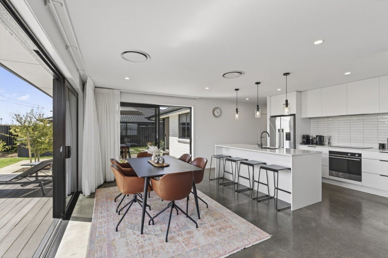 247 Huatoki Street, Upper Vogeltown, New Plymouth - Carousel 2