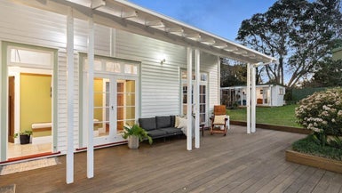 123 Queen Street, Pukekohe, Pukekohe - Carousel 1