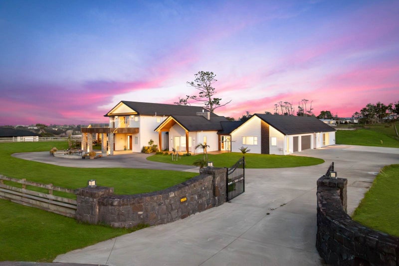 6 Livery Lane, Taupaki - Carousel 2