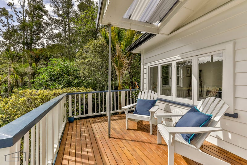 4 Aydon Road, Titirangi, Auckland - Carousel 1