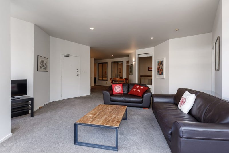 2A/124 Wakefield Street, Te Aro, Wellington - Carousel 2