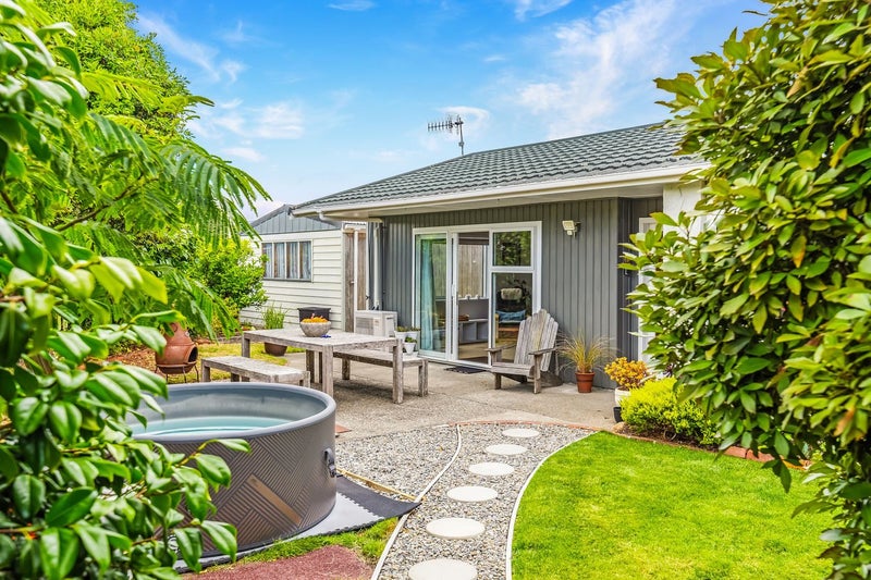 257A Manly Street,  Paraparaumu Beach, Paraparaumu - Carousel 1