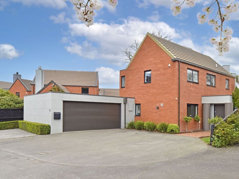 8 Haineswood Lane, Sockburn, Christchurch - Carousel 1