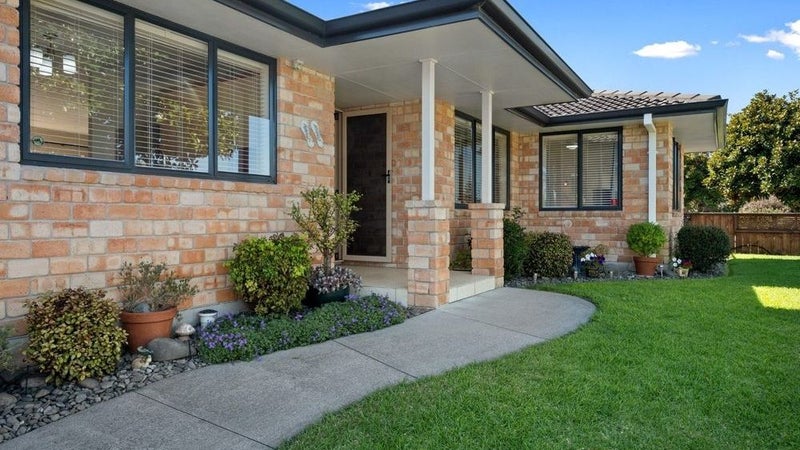 6 Golden Courie Close, Papamoa Beach, Papamoa - Carousel 1
