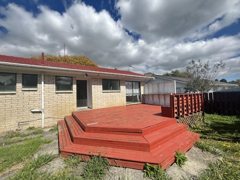 12 Fairdale Avenue, Papakura, Papakura, Auckland - Carousel 16