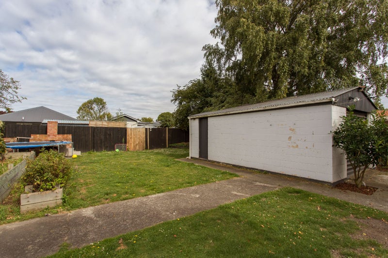 19 North Parade, Richmond, Christchurch - Carousel 15