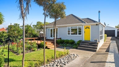 12 Cubitt Street, Blenheim - Carousel 1