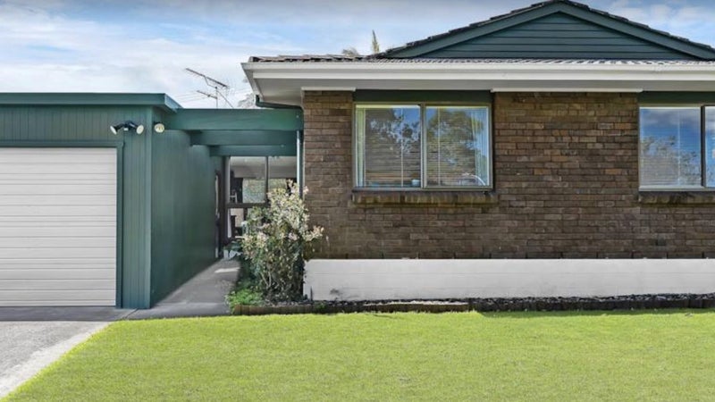 17 Jillteresa Crescent, Half Moon Bay, Auckland - Carousel 1