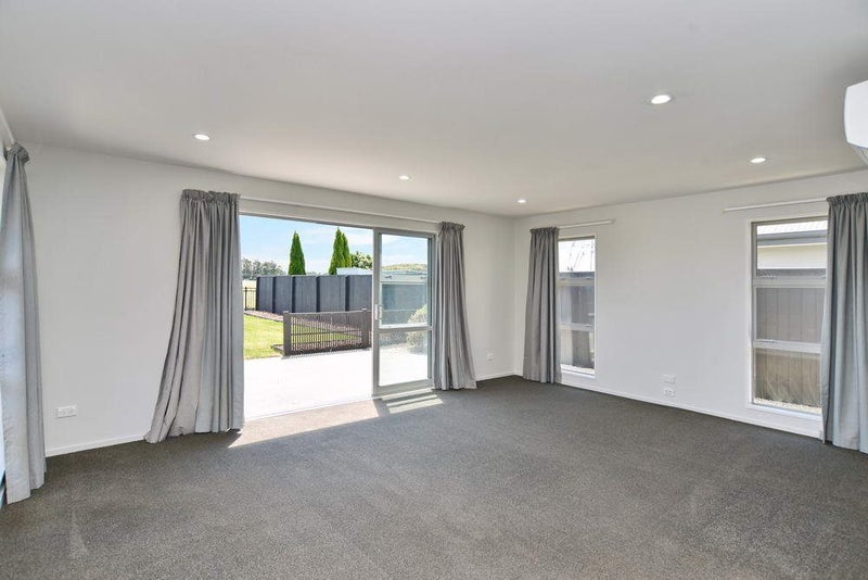 8 Helmore Street, Rangiora - Carousel 2