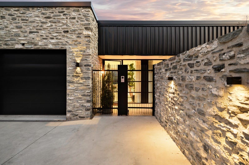 95 Frankton Road, Queenstown, Queenstown - Carousel 2