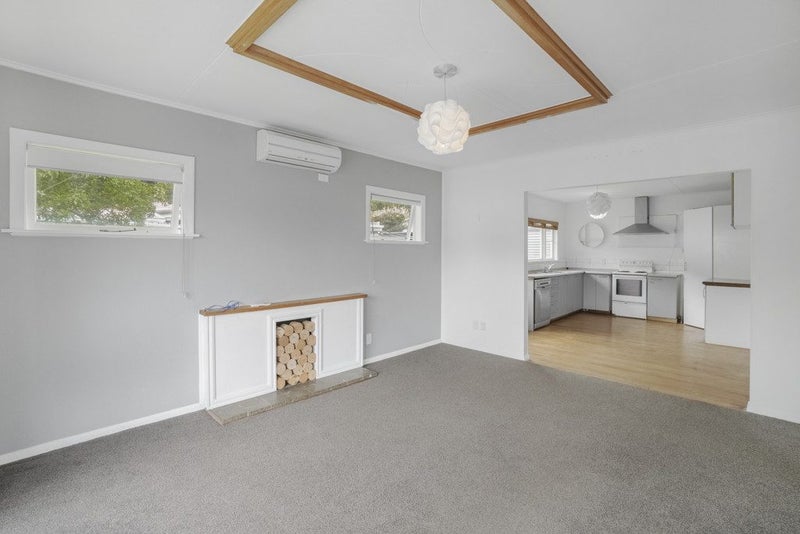 20 Petrie Street, Wainuiomata, Lower Hutt - Carousel 2