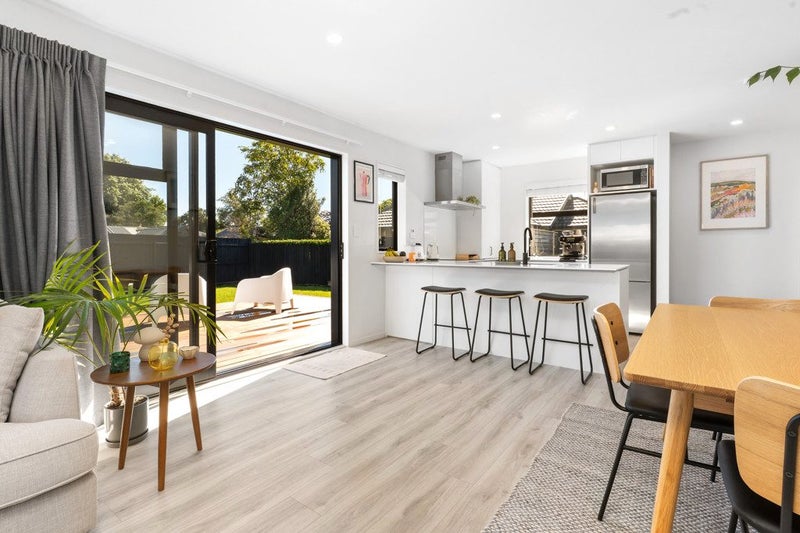 7B Warden Street, Richmond, Christchurch - Carousel 1