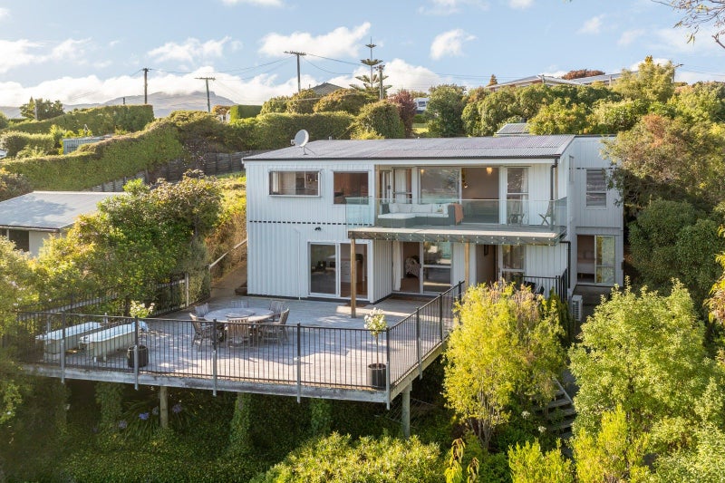 21 Te Ara Crescent, Lyttelton - Carousel 1