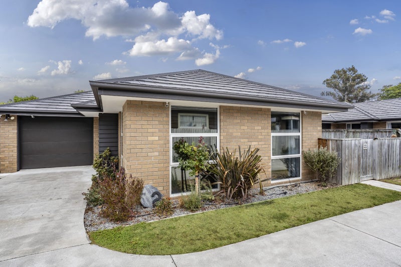 2/8 Ensors Road, Opawa, Christchurch - Carousel 1