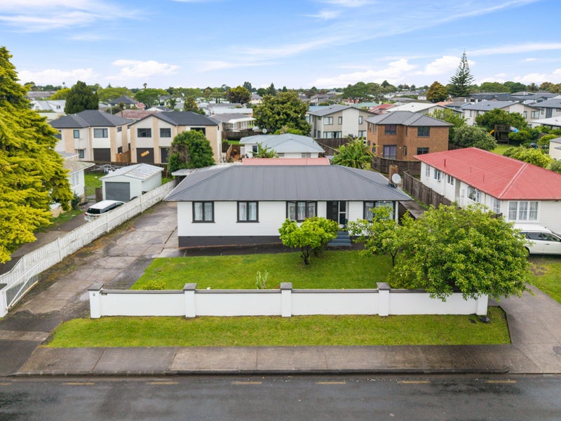 11 Adams Road, Manurewa, Auckland - Carousel 1