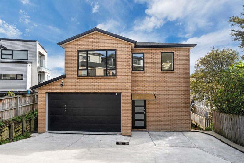 19 Gospel Heights, Flat Bush, Auckland - Carousel 1