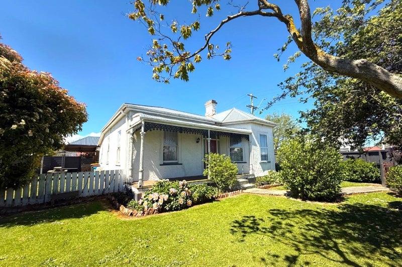 242 King Street, Temuka - Carousel 1