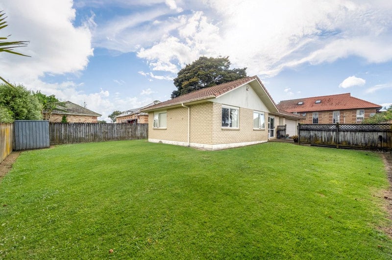 37 Montilla Place, Manurewa, Auckland - Carousel 2
