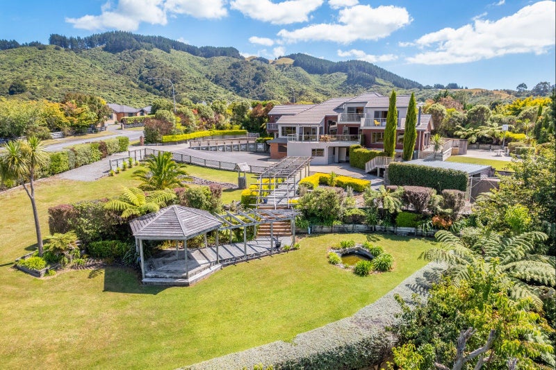 66 Kirton Drive, Riverstone Terraces, Upper Hutt - Carousel 1