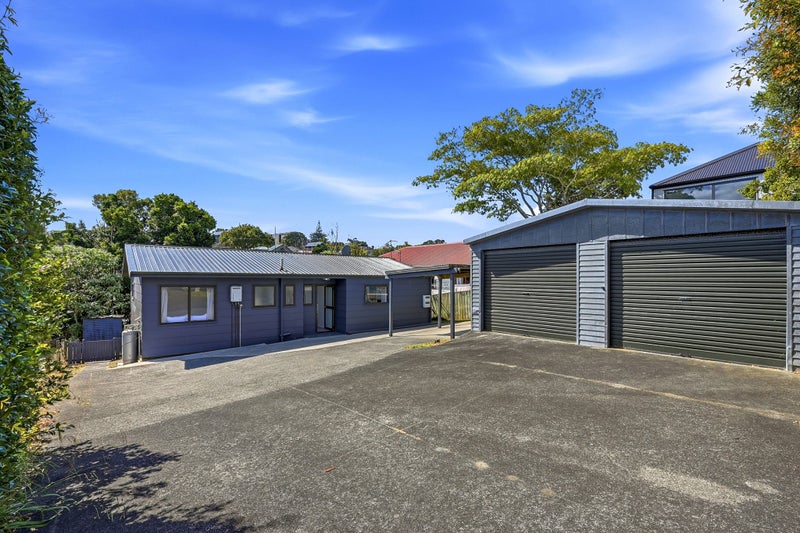 2/14 Montgomery Avenue, Belmont, Auckland - Carousel 2