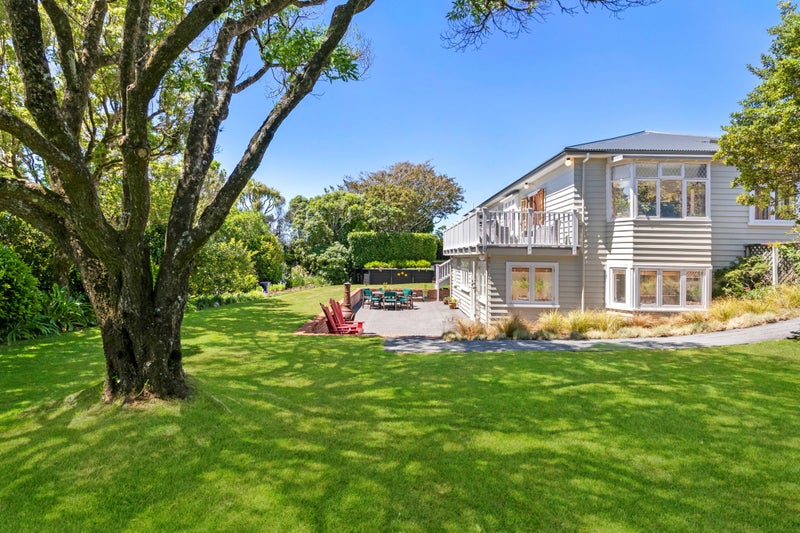 32 Homewood Avenue, Karori, Wellington - Carousel 2