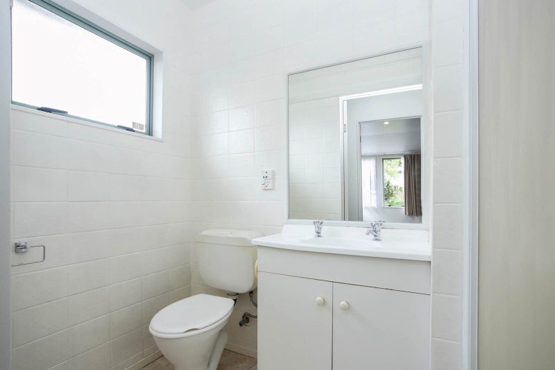 2/24 Wilkinson Road, Ellerslie, Auckland - Carousel 13