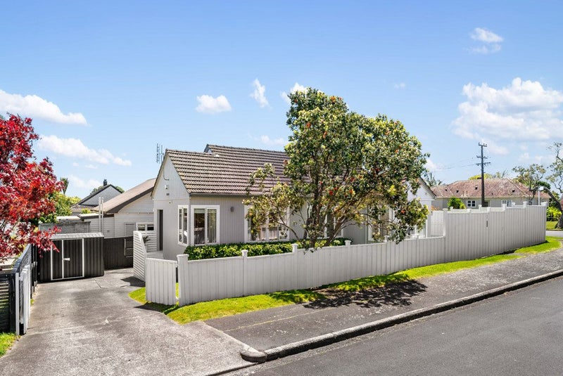 1 Tutuki Street, Waterview, Auckland - Carousel 2
