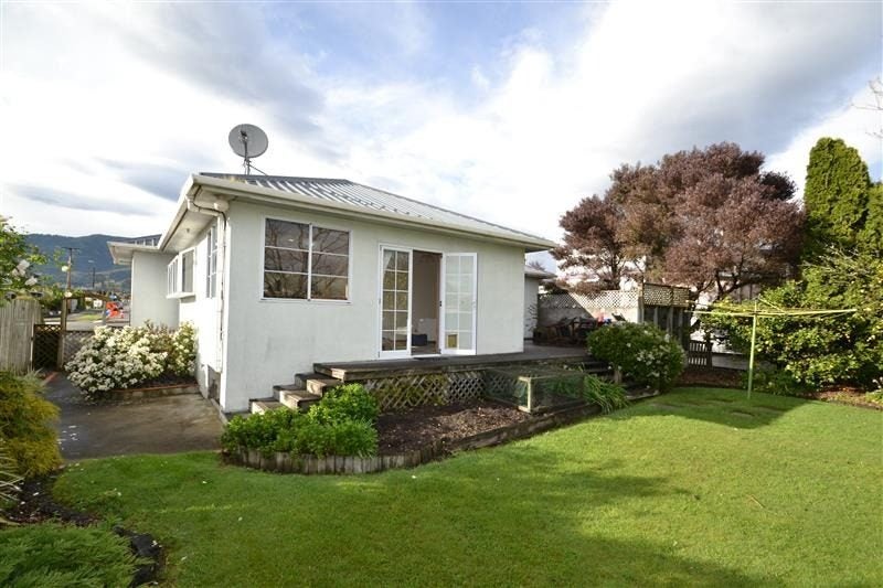 21A Croucher Street, Richmond, Richmond - Carousel 1
