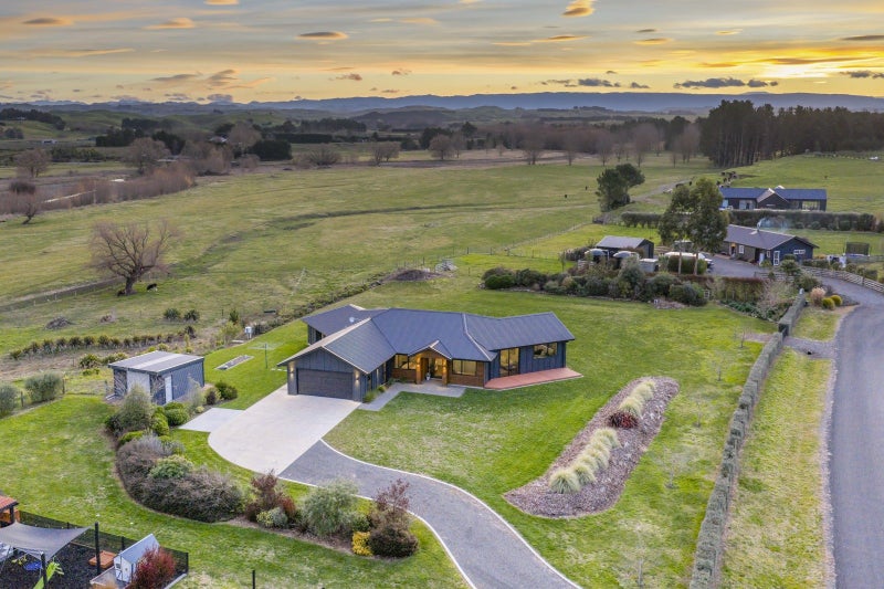 61 Bellerby Lane, Hastings - Carousel 2