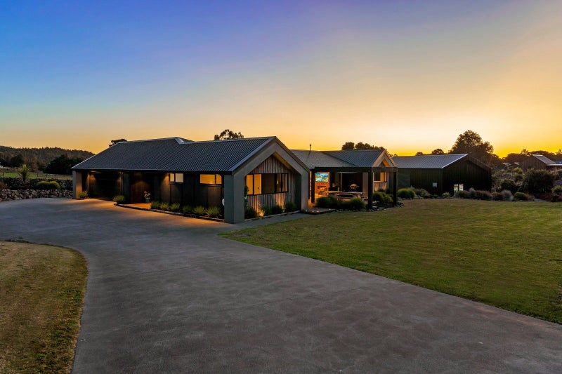 17 Capstone Place, Te Kamo, Whangārei - Carousel 2