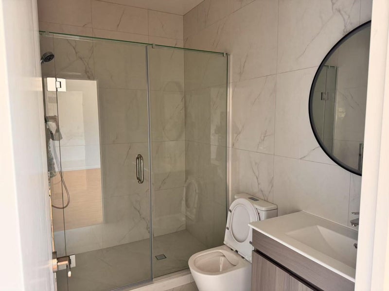 24 Gladys Avenue, Glenfield, Auckland - Carousel 2