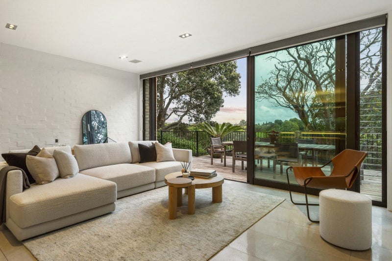 48A Sunny Brae Crescent, Westmere, Auckland - Carousel 2