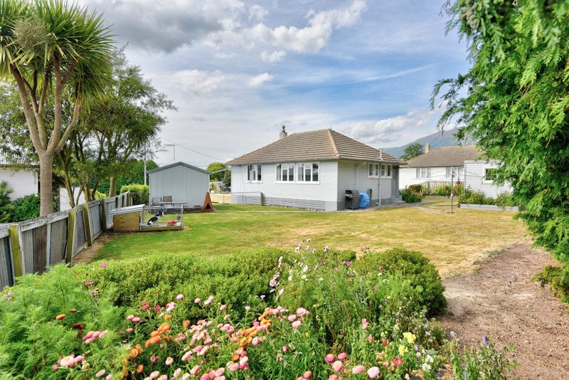 5 Somerset Crescent, Tapanui - Carousel 22