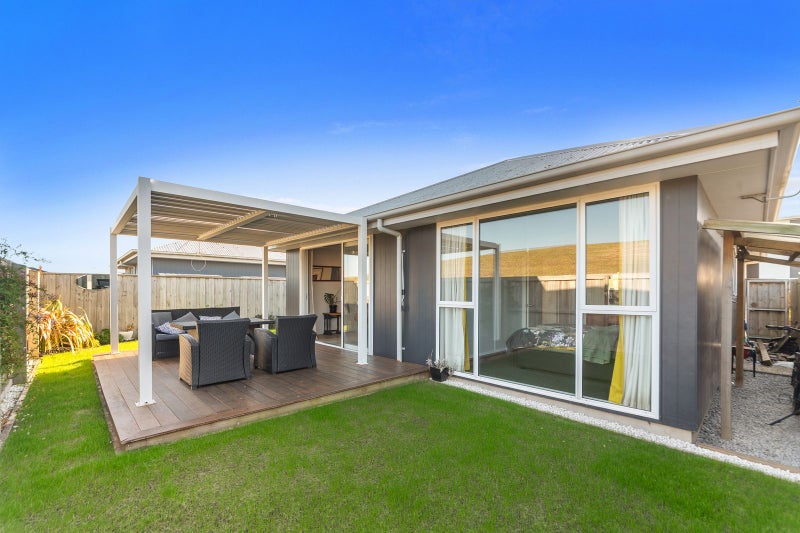 5 Tippet Crescent, Wigram, Christchurch - Carousel 1